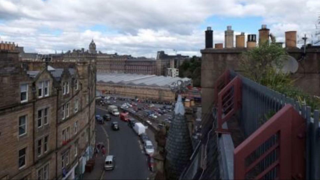 Appartamento The Jeffrey Street Retreat Edimburgo Esterno foto